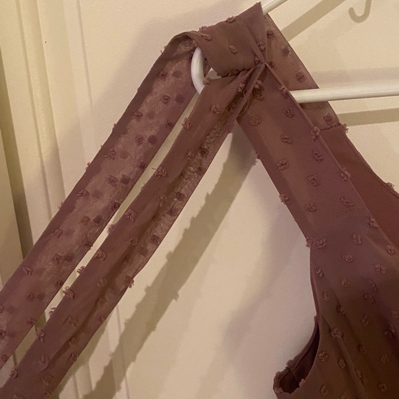 BRAND NEW Speechless Mauve V Neck Babydoll Top with Ties on Sleeves - Picture 3 of 6